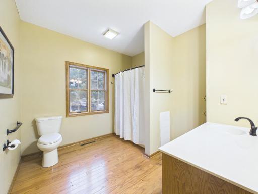 2527 Colony Circle, Saint Cloud, MN 56303