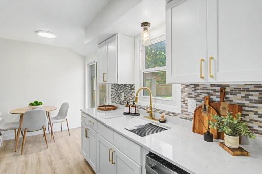 11256 President Drive-8.jpg