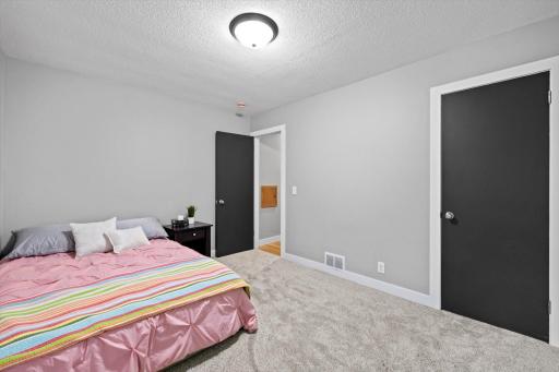 5415 Twin Lake Boulevard E, Brooklyn Center, MN 55429