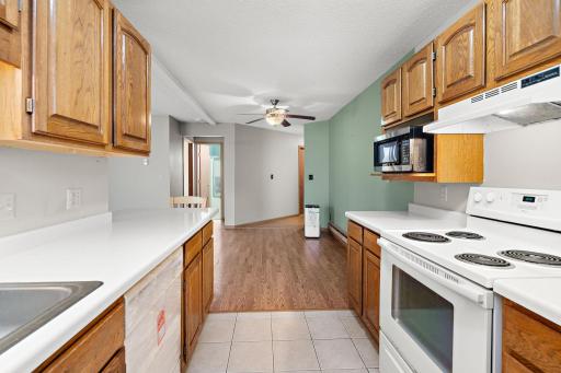9-web-or-mls-3295-80th-st-e-501.jpg