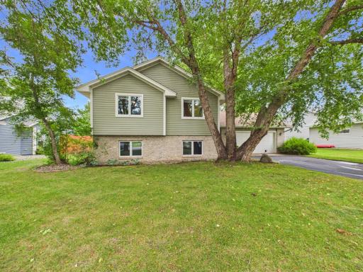 Photo for 805 Sartell Lane, Sartell, MN 56377 - listing #7121870 805 Sartell Lane, Sartell, MN 56377