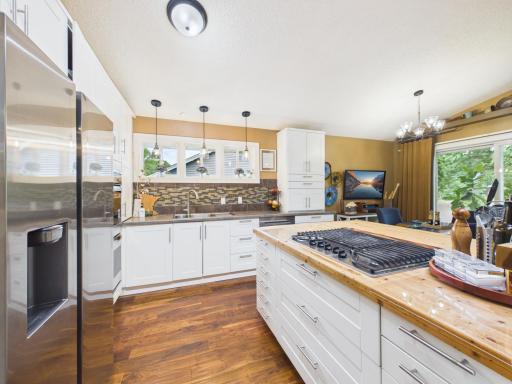 Built-in gas cooktop