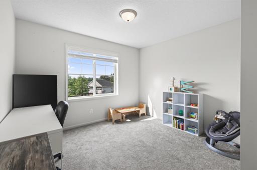 972 Forest Edge Circle, Jordan, MN 55352
