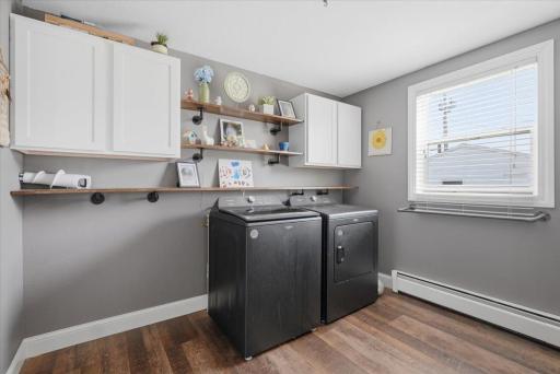 22-Laundry area.jpg
