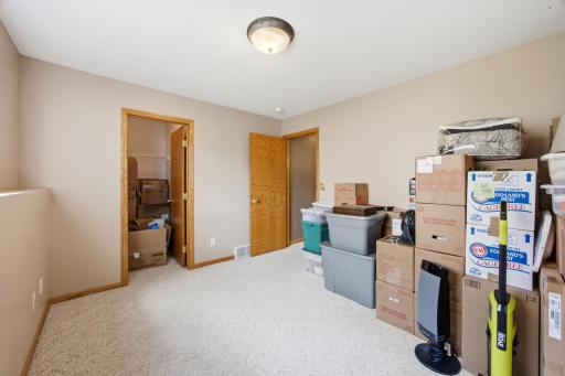 1206 18th Street N, Moorhead, MN 56560