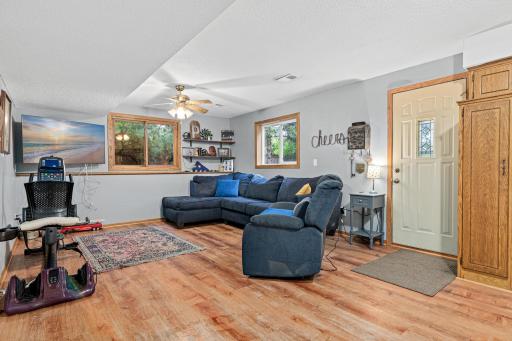 998 99th Ln NE, Blaine, MN-19.jpg