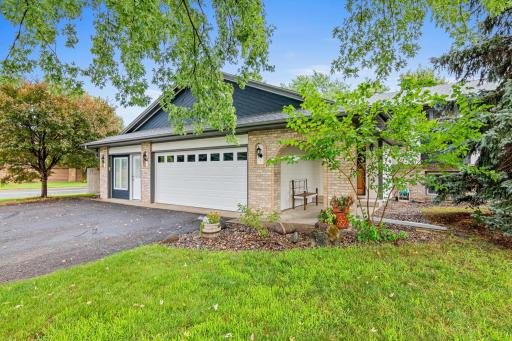 998 99th Ln NE, Blaine, MN-30.jpg