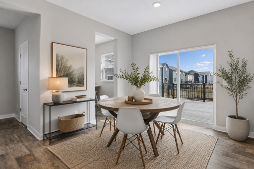 Kitchen dining area (virtually staged)