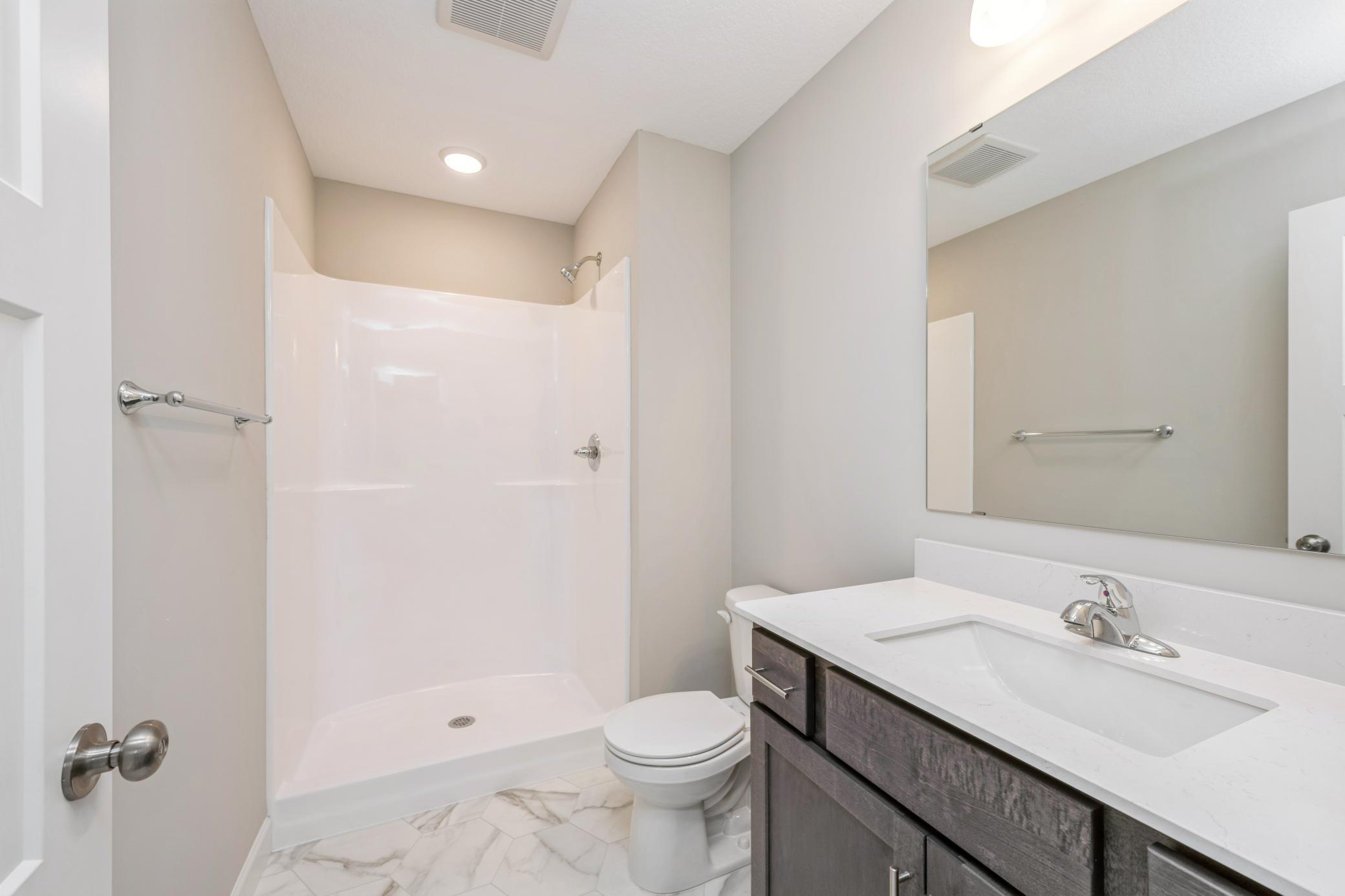 Lower level Bath.jpg