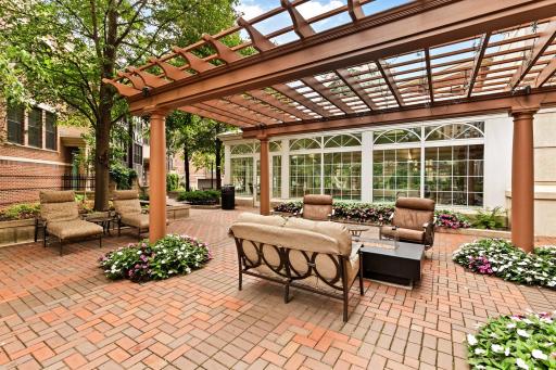 575 S 10th Street, Minneapolis, MN 55404