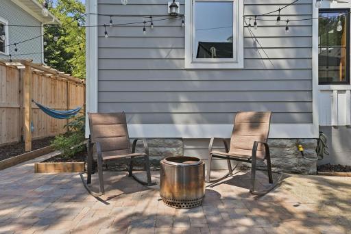 718 Manomin Avenue, Saint Paul, MN 55107