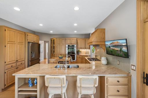 2078 Royale Drive, Eagan, MN 55122