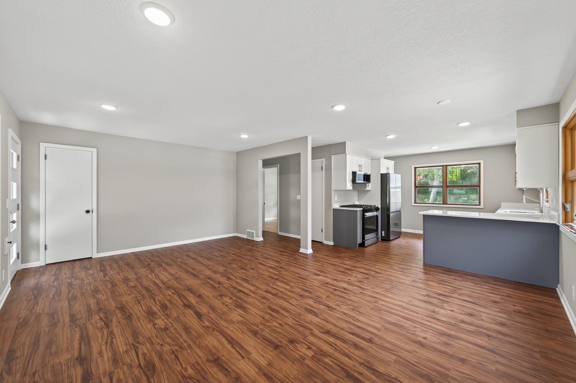 Living Room Facing Kitching