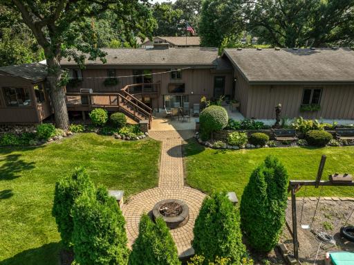 1000 Mound Spring Terrace, Bloomington, MN 55420