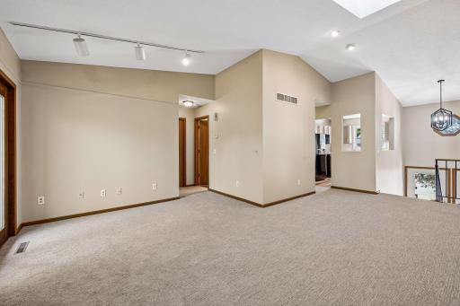 7229 Bren Lane, Eden Prairie, MN 55346