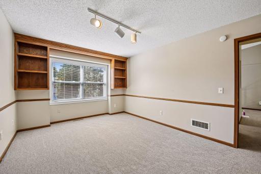 7229 Bren Lane, Eden Prairie, MN 55346