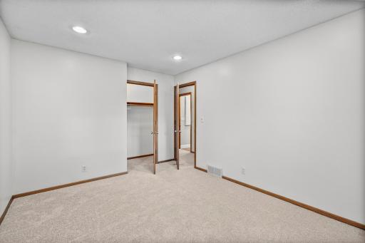 22465 Rush Creek Drive, Rogers, MN 55374