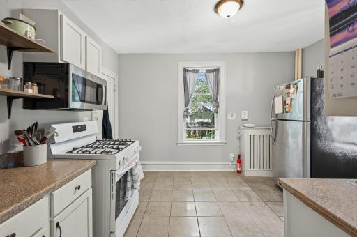 Unit 1 - Main Floor (757)