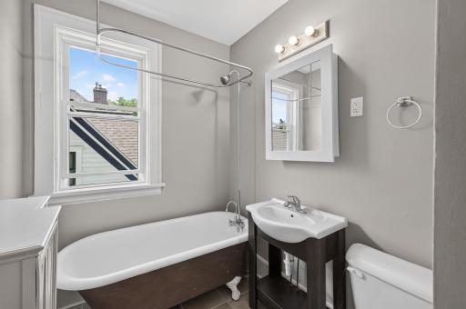Unit 2 - Upper Level (759)