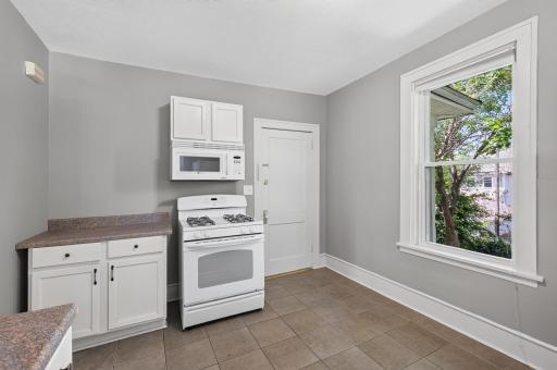 Unit 2 - Upper Level (759)