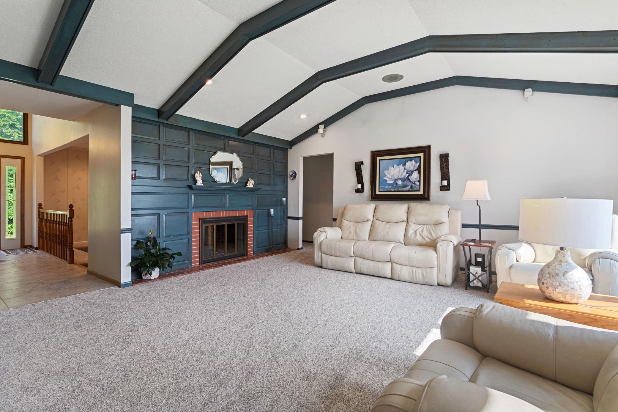 Main livingroom.jpg
