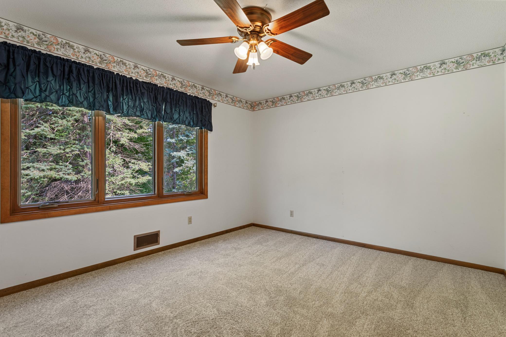 Second bedroom on main living area.jpg