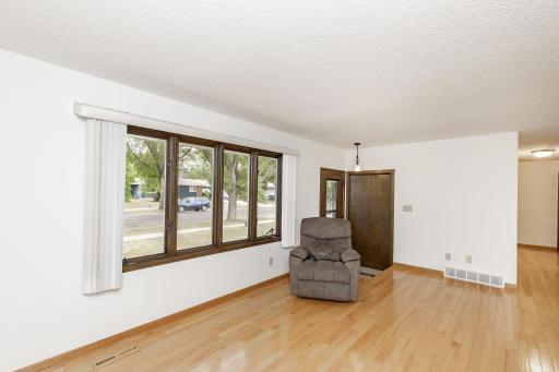 2544 Arrowhead Road S, Fargo, ND 58103