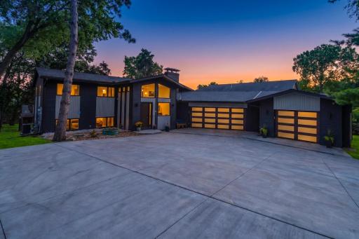 2968 W Owasso Boulevard, Roseville, MN 55113