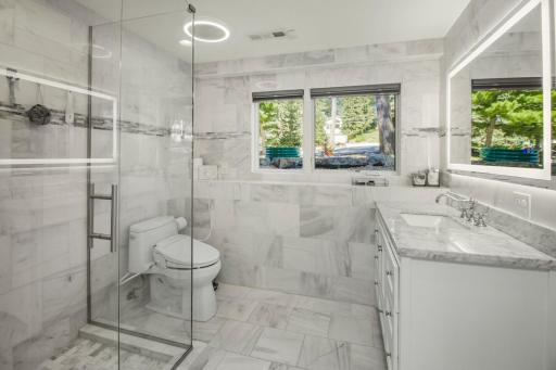 2968 W Owasso Boulevard, Roseville, MN 55113