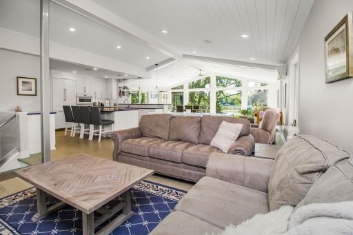 2968 W Owasso Boulevard, Roseville, MN 55113