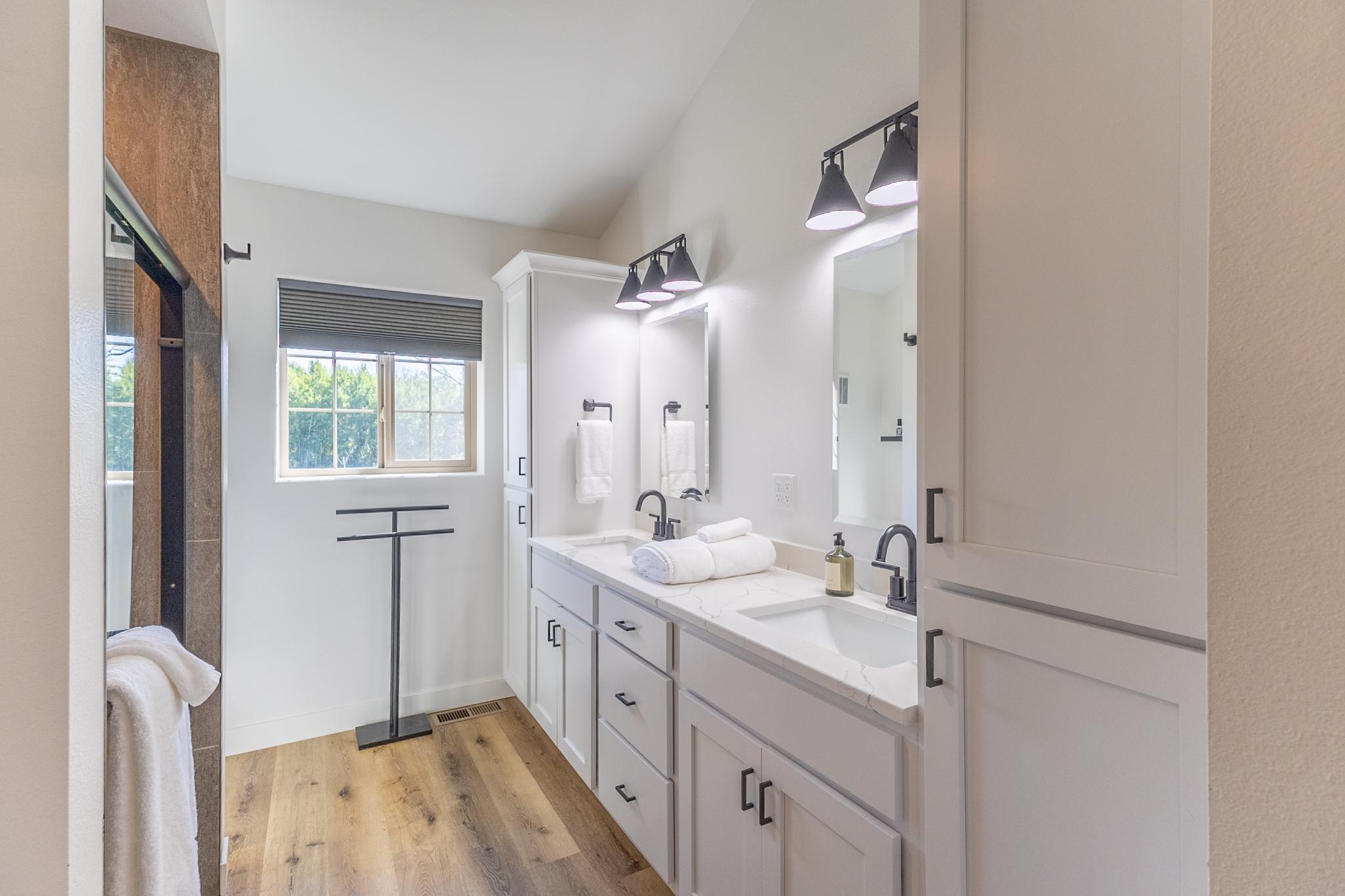 Primary bath-48.jpg