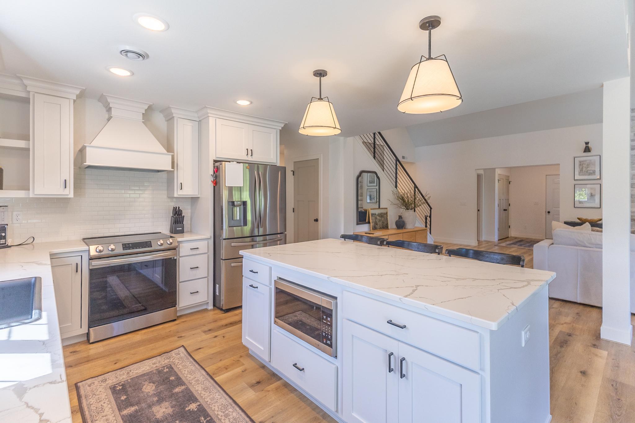 Kitchen island-22.jpg