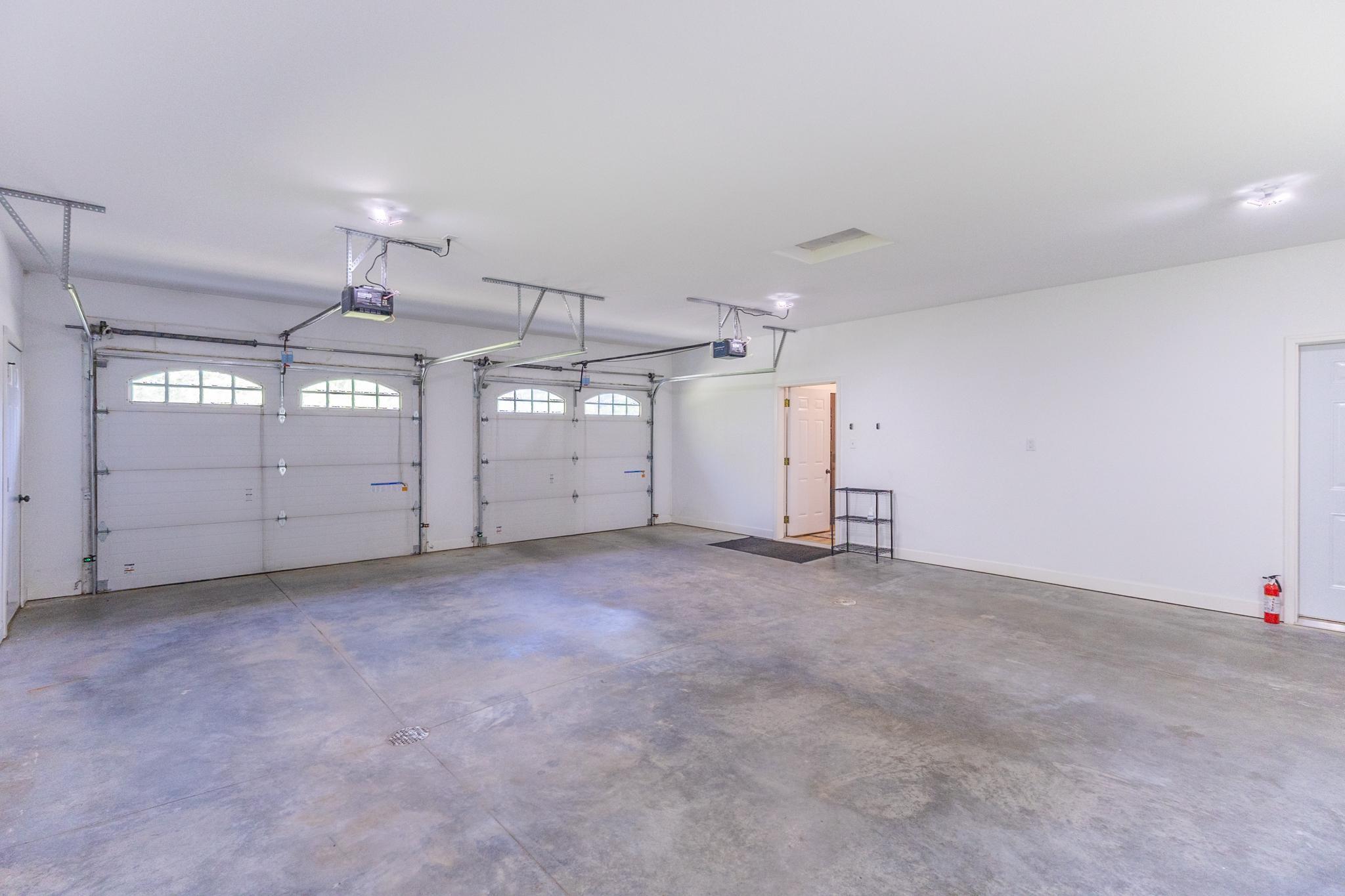 Attached garage-68.jpg