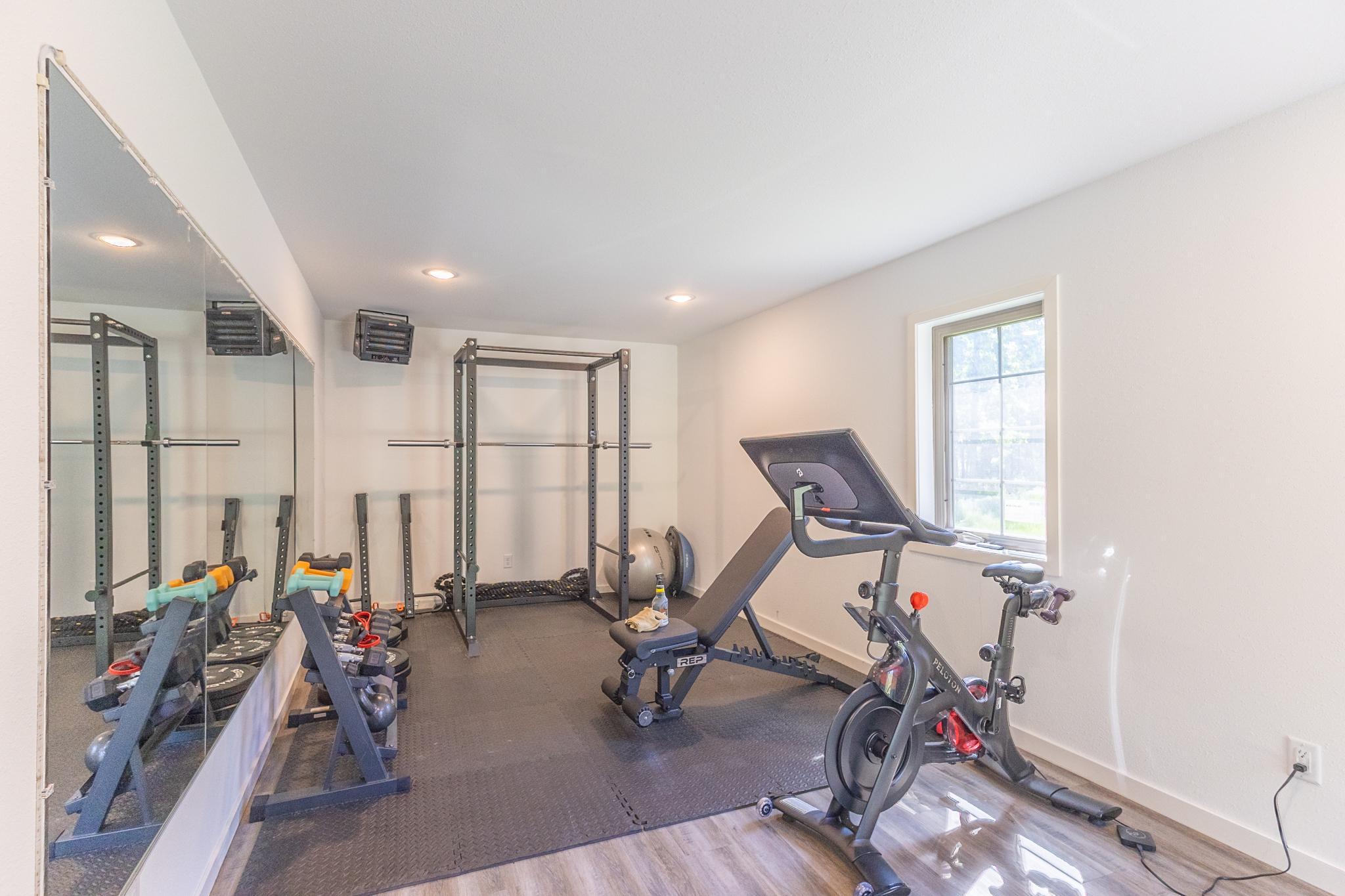 Work out space / detached garage-70.jpg