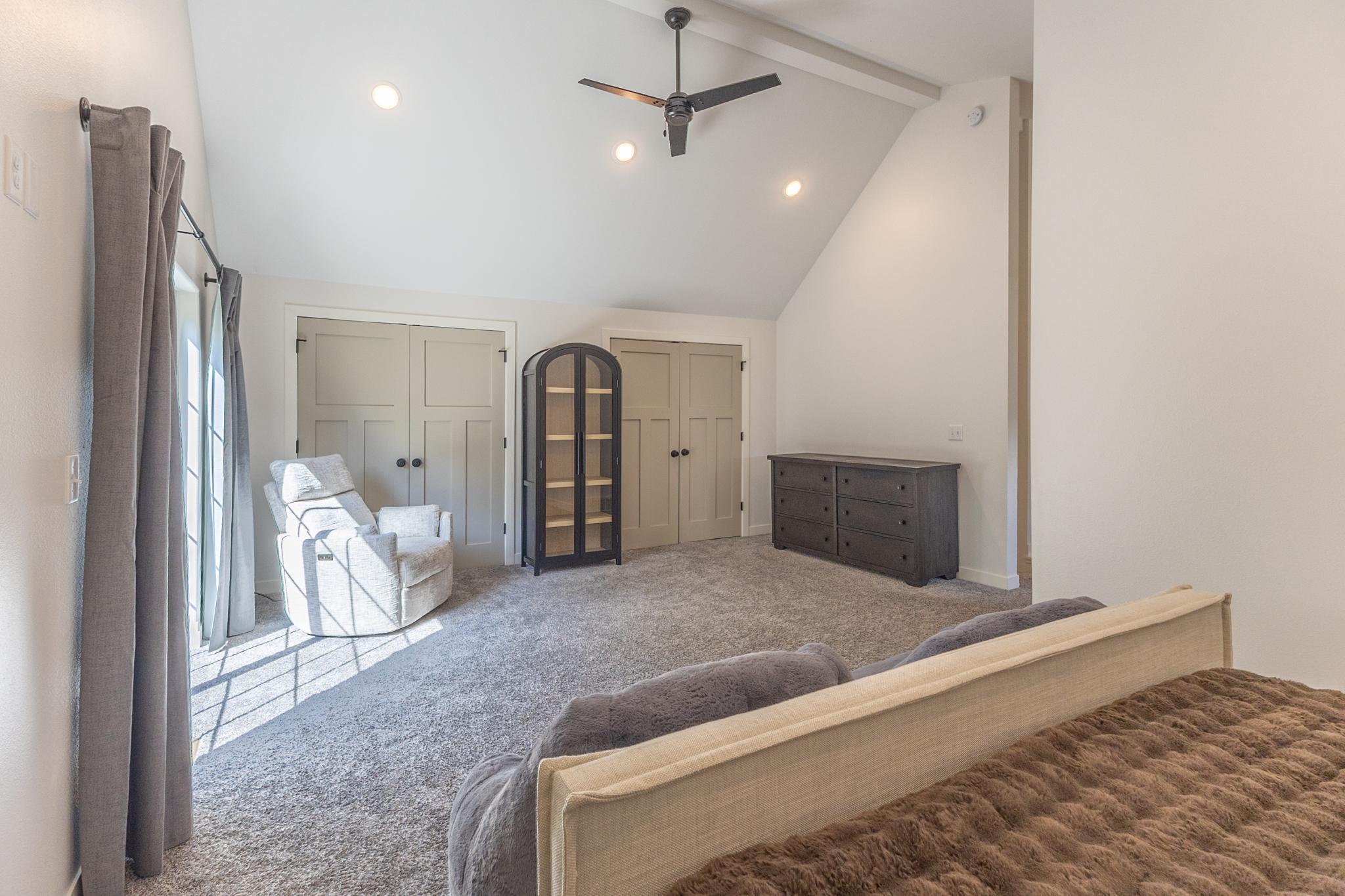 Primary bedroom-61.jpg