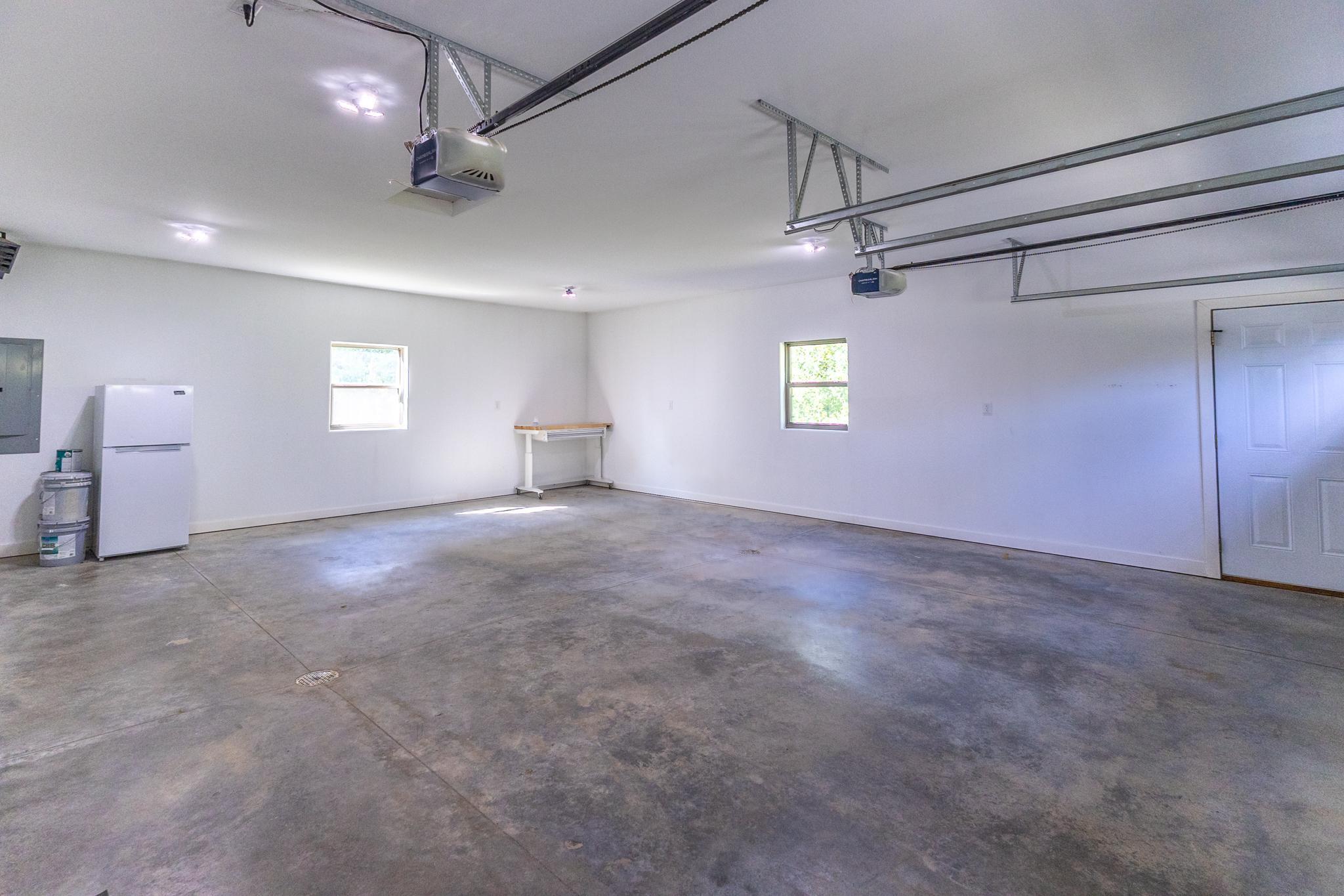 Attached garage-66.jpg