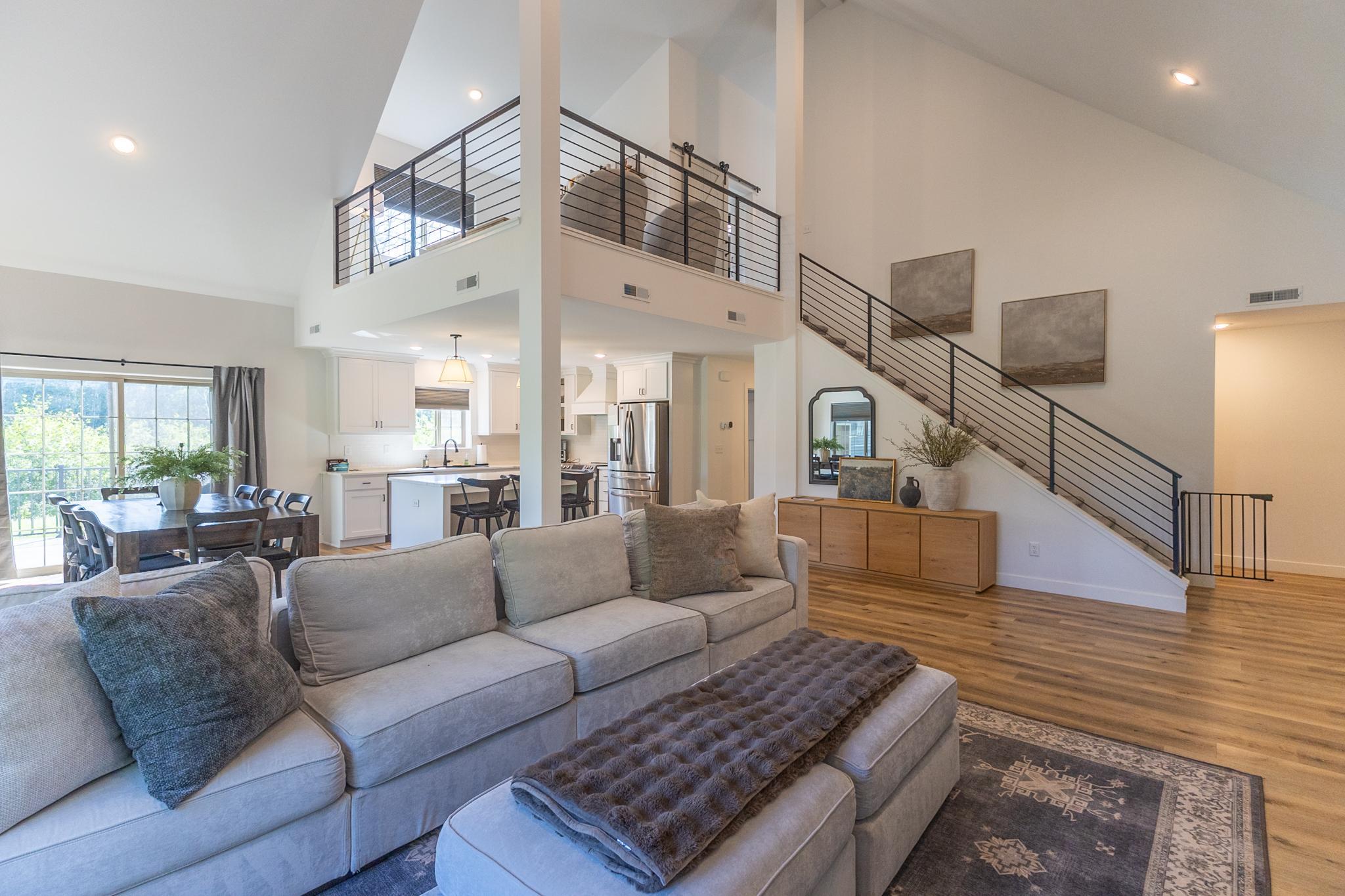 Staircase w/metal railing-8.jpg