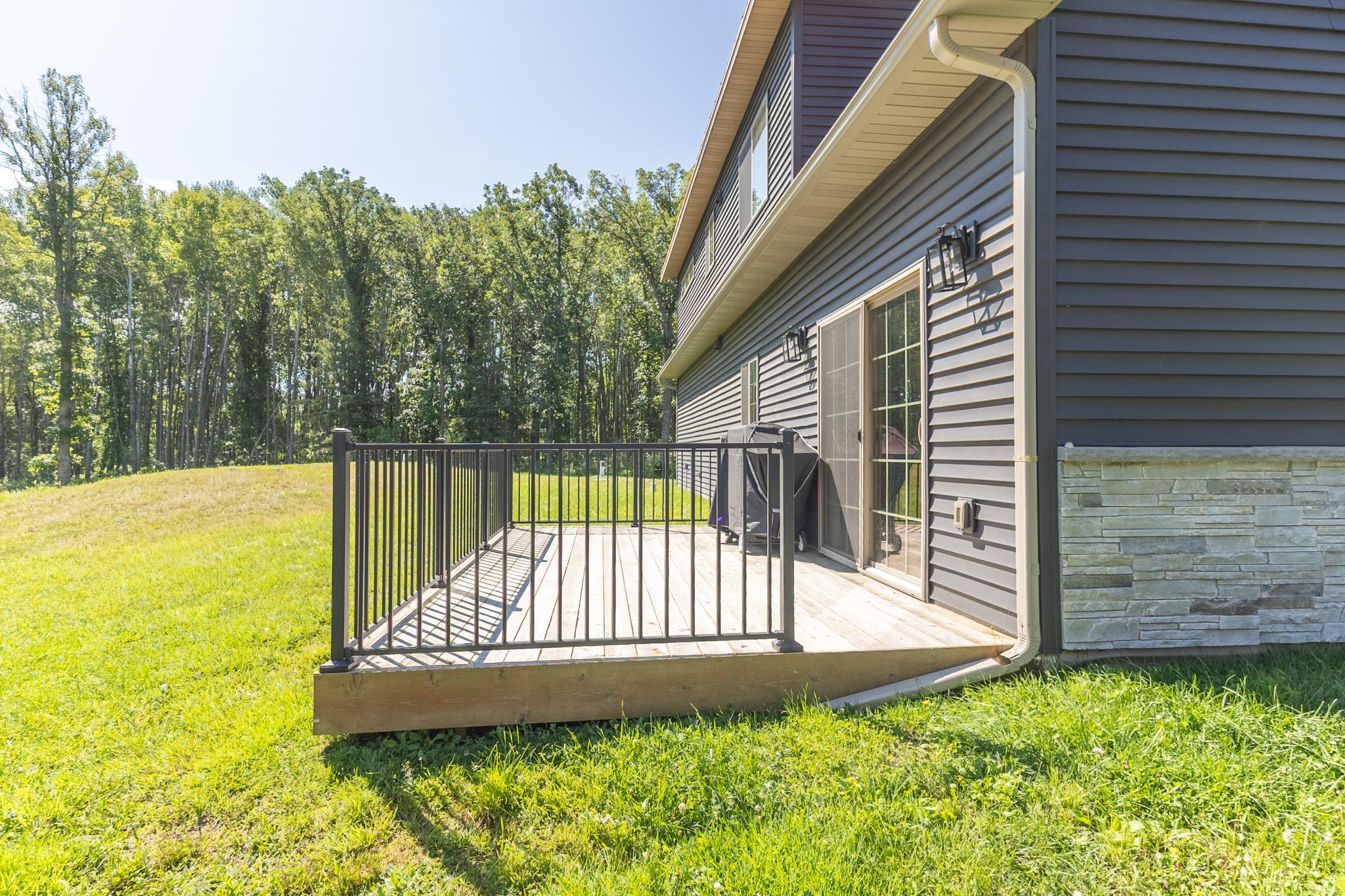 Emerald pines back deck-74.jpg