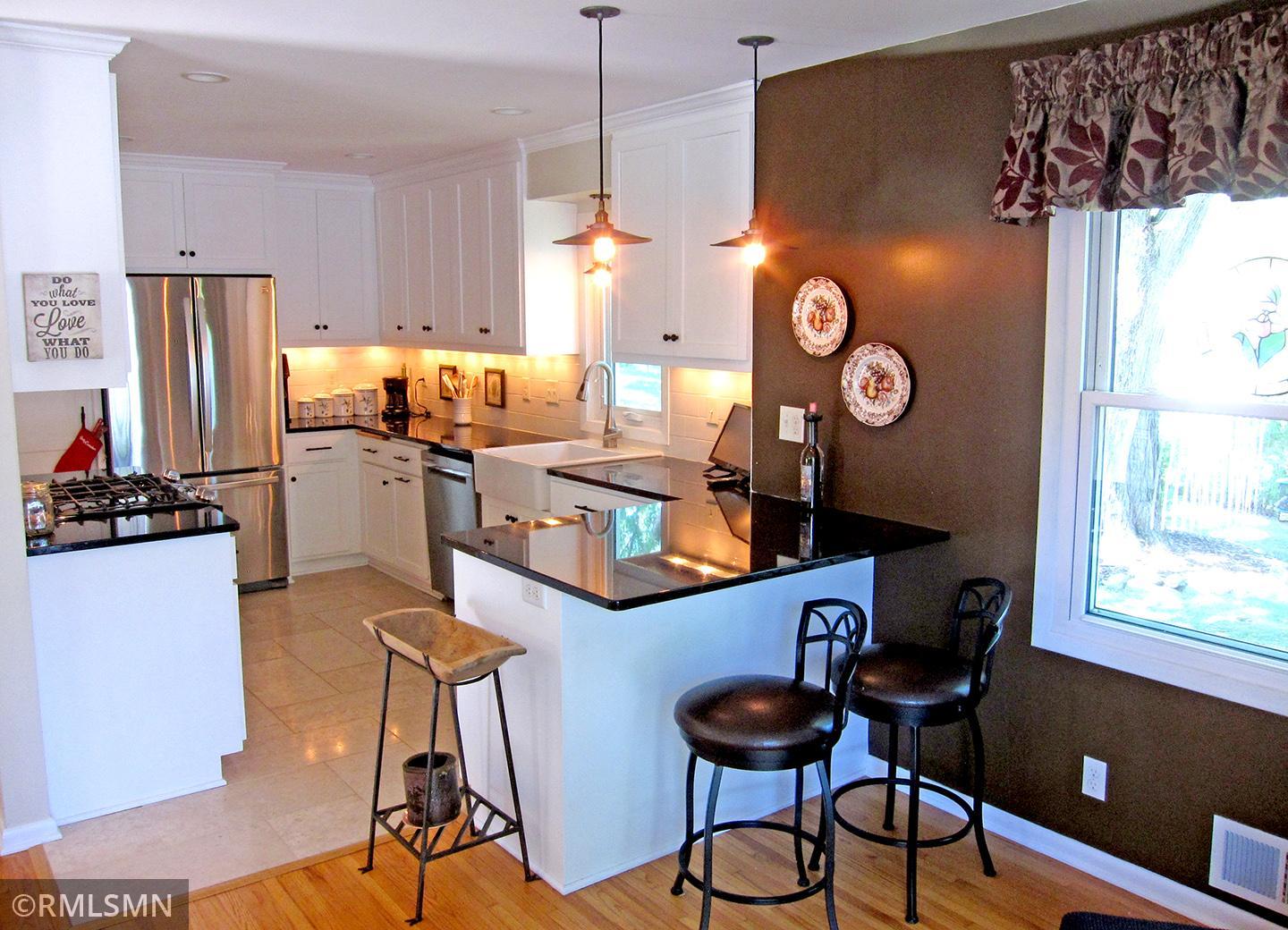 Kitchen1.jpg