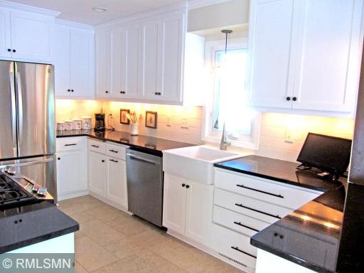 Kitchen3.jpg