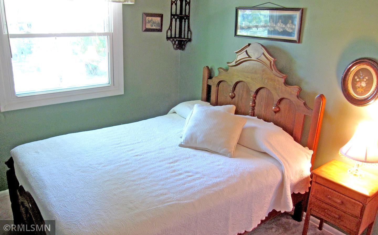 Bedroom 4e.jpg