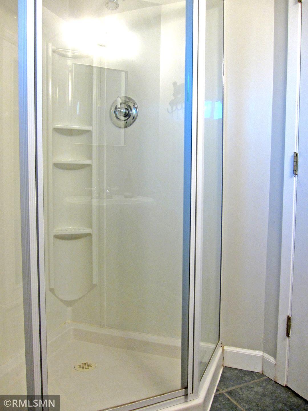 Down Stairs Bath 2.jpg