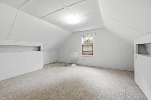 1109 S 2nd Street, Alma, WI 54610