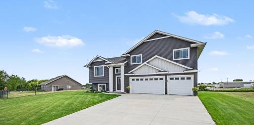 413 Highland Drive, Ellsworth, WI 54011