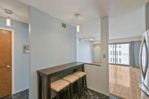 121 Washington Ave S - Web Quality - 006 - 06 Dining Room.jpg
