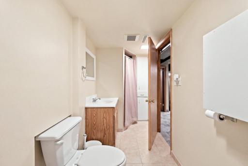 Basement Bathroom 2.jpg