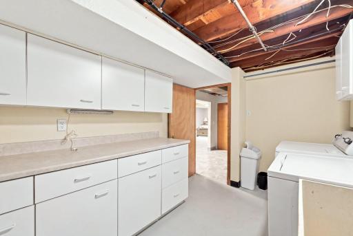 Laundry Room 2.jpg