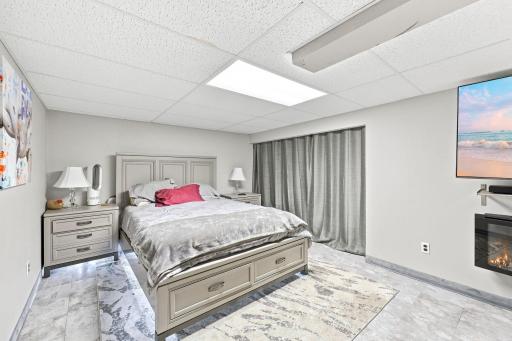 Basement 4.jpg