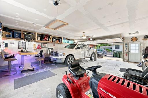 Garage 2.jpg