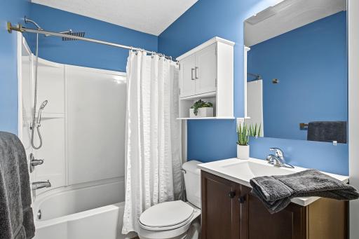 Upper level full bathroom.